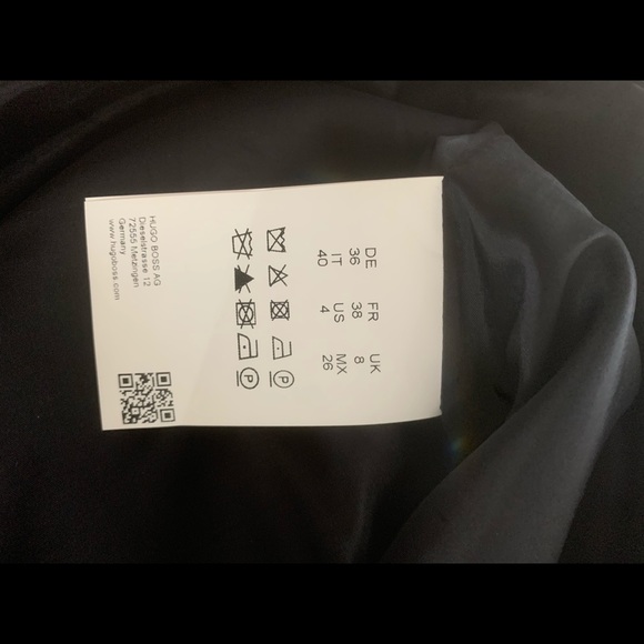 Hugo Boss Pencil Skirt - Picture 4 of 5